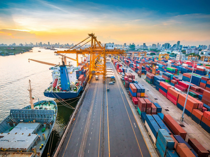 Quy hoạch phải có tầm nhìn chiến lược, có tính kế thừa, có đổi mới và có tính liên thông, liên kết và bổ sung cho nhau về các loại hình giao thông để sao cho tiết kiệm, hiệu quả Ảnh: Nguyễn Nga.