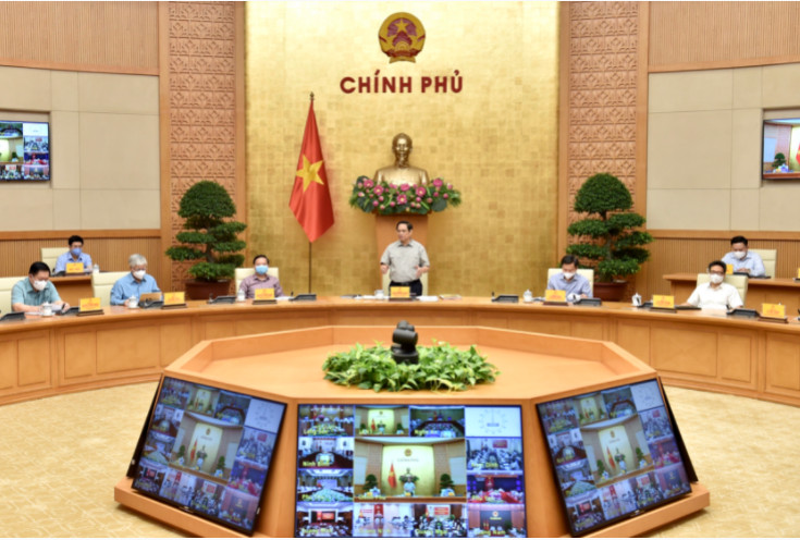 Thủ tướng nêu rõ: xét nghiệm diện rộng không nhất thiết là xét nghiệm đại trà, xét nghiệm toàn bộ người dân. Bộ Y tế đã có hướng dẫn cụ thể, cần đẩy mạnh truyền thông về điều này để người dân hiểu rõ.