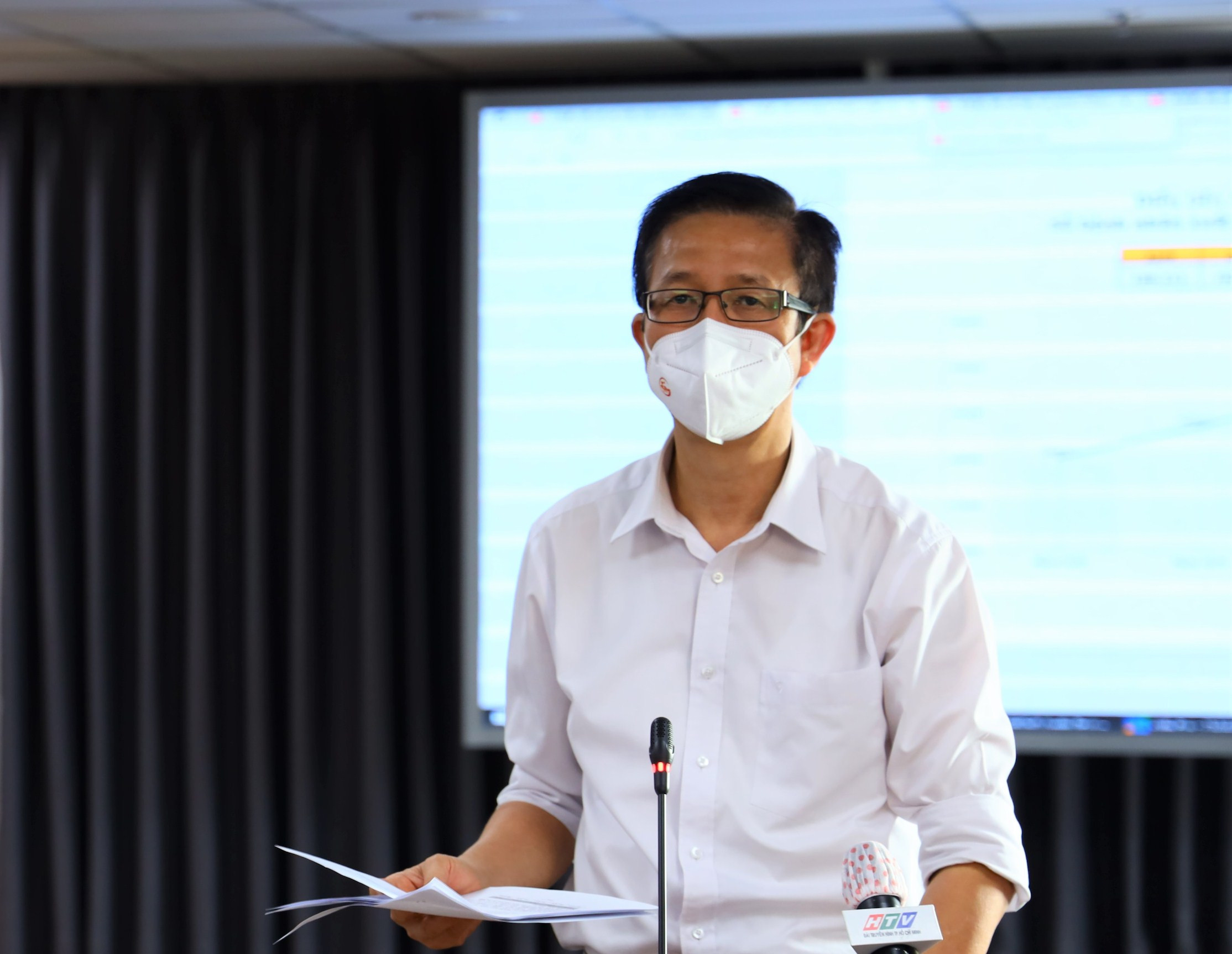 Phó Trưởng ban Chỉ đạo phòng, chống dịch Covid - 19 Thành phố Hồ Chí Minh Phạm Đức Hải: trong ngày 27/9, thành phố có 2.674 bệnh nhân nhập viện; 3.131 bệnh nhân xuất viện.