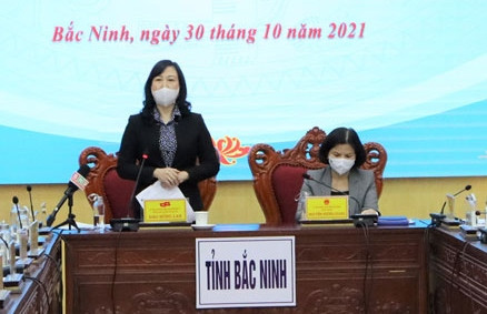 Bí thư Tỉnh ủy Bắc Ninh yêu cầu các cơ quan trực thuộc UBND tỉnh, các địa phương chủ động phối hợp chặt chẽ với doanh nghiệp dập dịch nhanh nhất.