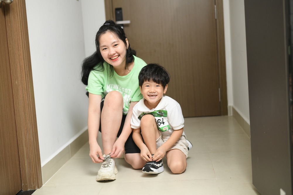Một trong những điểm hấp dẫn của giải chạy bộ trực tuyến MILO Erun là trẻ có thể “tranh tài” ngay tại không gian sống của mình