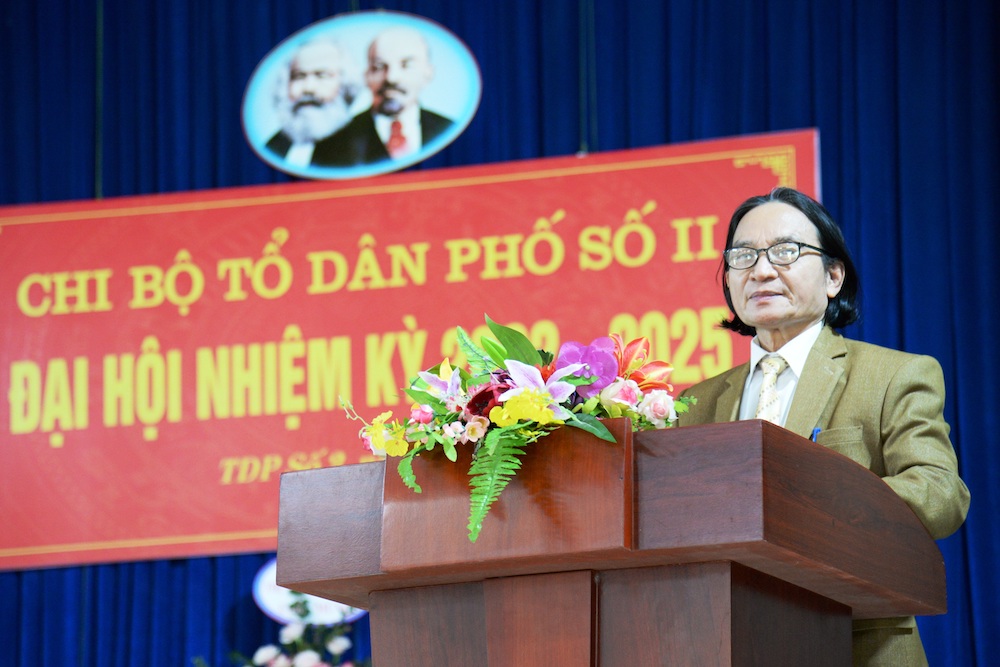 Đảng viên dự Đại hội tham gia thảo luận (1)