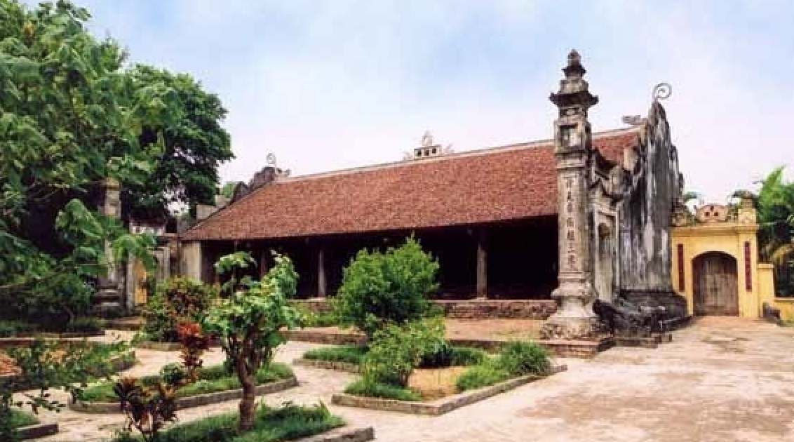 Theo bảo tàng di tích Nam Định thì khu chùa Đệ Nhất, Đệ Nhị, Đệ Tam, Đệ Tứ là bốn cung của nhà Trần nằm trong quần thể hành cung Tức Mạc thuộc thành phố Nam Định, tỉnh Nam Định, được xây dựng vào giữa thế kỷ 13.