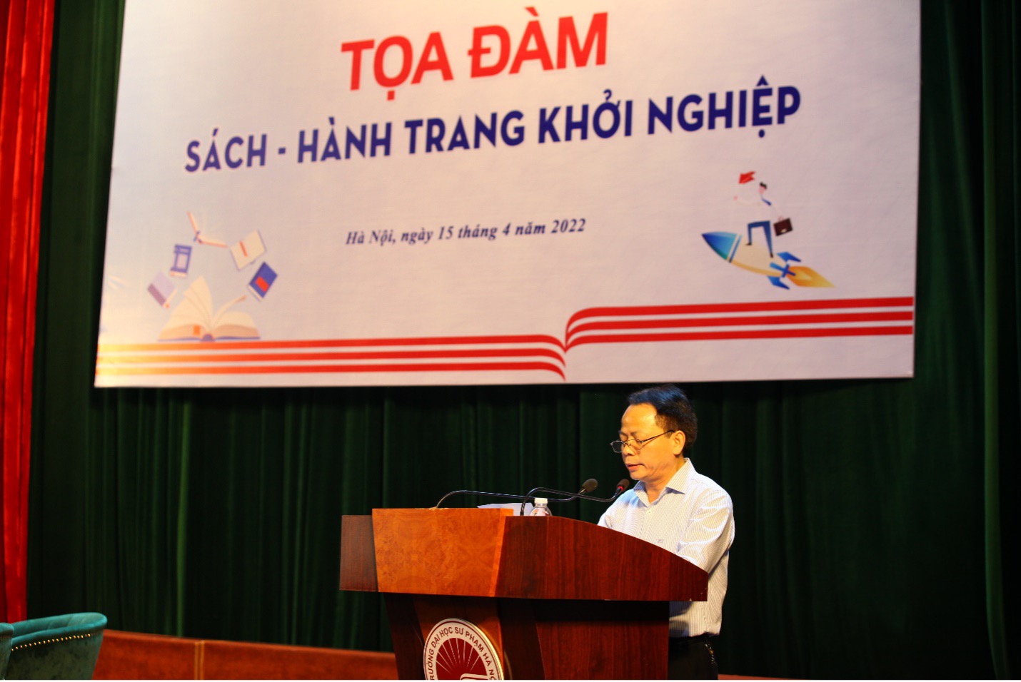 TS Trịnh Đình Vinh – Phó Hiệu trưởng Trường ĐHSP Hà Nội 2 phát biểu