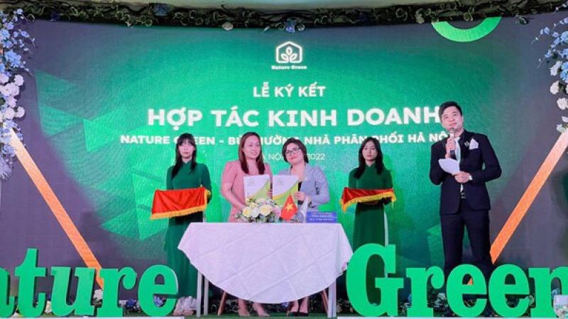 Lễ ký kết hợp tác phân phối giữa Nature Green cùng với các đại lý phân phối