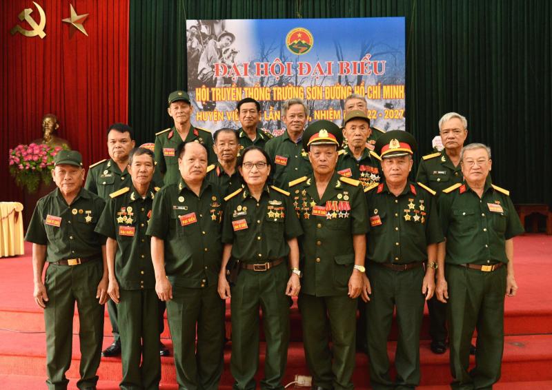 Ban chấp hành Hội truyền thống Trường Sơn huyện Việt Yên nhiệm kỳ (2022-2027)