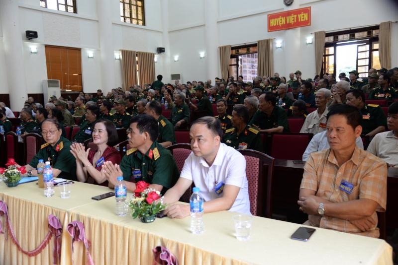 5. Đại biểu đại diện các nhà tài trợ về dự Đại hội