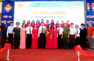 Trường THCS Thăng Long Quận Ba Đình - Hà Nội: Tưng bừng khai giảng năm học mới (2020-2021)