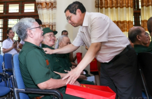 Toàn dân tích cực chăm sóc, tri ân mẹ Việt Nam Anh hùng, thương bệnh binh, gia đình chính sách
