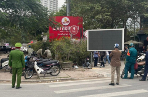 Hà Nội: Công an phường Phú Thượng xử lý nhiều vi phạm về trật tự đô thị