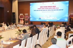 Chiếu sáng Việt Nam trong phát triển và ứng dụng công nghệ mới