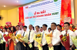 Ra mắt Câu lạc bộ Doanh nhân HUBT