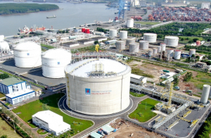 PV GAS ký hợp đồng nhập khẩu chuyến LNG đầu tiên đến Việt Nam
