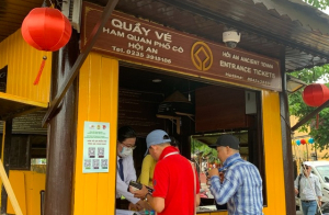 Khách đi vào phố cổ Hội An với mục đích ăn tối, cà phê, chụp ảnh cưới… thì không yêu cầu mua vé tham quan