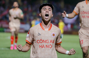 Vòng 9 Night Wolf V.League 2023: Công an Hà Nội ngược dòng trong trận cầu đầy tranh cãi 