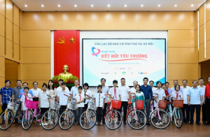 Mang yêu thương đến với học sinh vùng khó tỉnh Phú Thọ