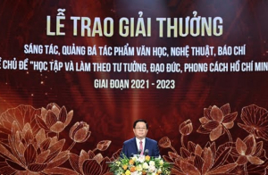 Vinh danh 238 tác phẩm về 'Học tập và làm theo tư tưởng, đạo đức, phong cách Hồ Chí Minh'
