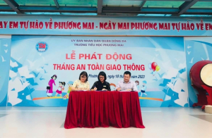 Trường Tiểu học Phương Mai phát động Tháng An toàn giao thông