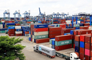 Tổng trị giá xuất nhập khẩu hàng hóa của cả nước đạt hơn 464 tỷ USD