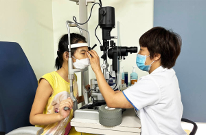 Xử lý nghiêm các hành vi lợi dụng dịch đau mắt đỏ để tăng giá thuốc