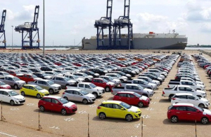 Lượng xe ô tô nhập khẩu về nước giảm 10% so với cùng kỳ năm 2022