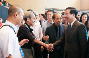Các nhà văn lão thành đã đóng góp vào sự phát triển văn hóa, con người Việt Nam trong thời đại Hồ Chí Minh