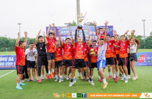 fc-lien-quan-tuan-hung-khi-bong-da-la-niem-dam-me