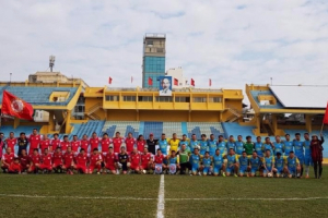 Giao hữu bóng đá FC 91-94