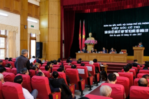 Thủ tướng Chính phủ tiếp xúc cử tri tại Hải Phòng