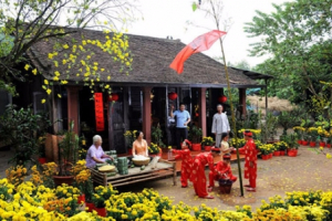 Tết là dịp thể hiện lòng thành kính, bồi đắp giá trị văn hóa truyền thống của dân tộc