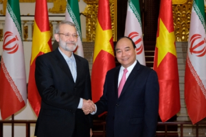 Thủ tướng Nguyễn Xuân Phúc tiếp Chủ tịch Quốc hội Iran
