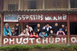 Homestay của chàng trai người Mông... mù chữ!