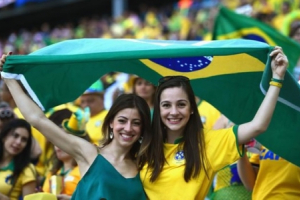 Ngây ngất trước nhan sắc nữ CĐV Brazil-sẽ giành 'cup vàng' sự quyến rũ tại World Cup 2018