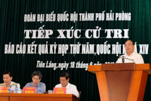 Thủ tướng Nguyễn Xuân Phúc tiếp xúc cử tri Hải Phòng