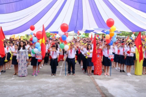 Trường THCS Bế Văn Đàn khai giảng năm học mới