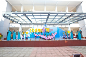 Khai giảng năm học mới ở Trường Tiểu học Trung Tự - Ngôi trường mới trong mơ của các em học sinh