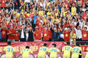 Nam Định trụ hạng V-League thành công sau loạt luân lưu nghẹt thở