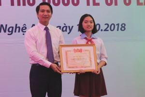 Cuộc thi viết thư UPU lần thứ 48: “Hãy viết một bức thư về người hùng của em”