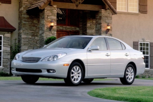 Cú đâm của xe Honda khiến Toyota "bay" gần 5.000 tỷ đồng