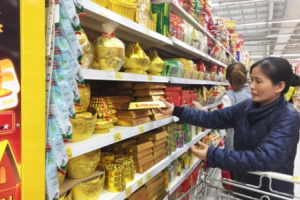 Thị trường bánh kẹo Tết: Hàng Việt ganh đua cùng hàng ngoại