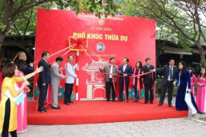 Quận Cầu Giấy: Gắn biển tên phố Khúc Thừa Dụ, Tú Mỡ và Nguyễn Quốc Trị