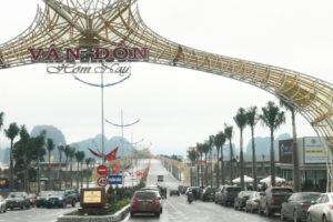 'Đại công trường' Vân Đồn trong cơn sốt đất