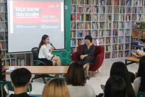 Top 10 Hoa Khôi Học viện Báo chí và Tuyên truyền xinh đẹp, tự tin dưới cương vị MC cho talkshow của Safe Chill