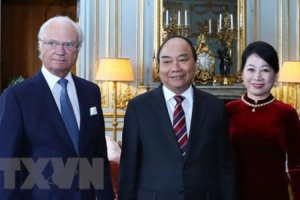 Thủ tướng Nguyễn Xuân Phúc hội kiến Quốc vương Thụy Điển