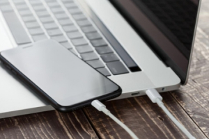 Sai lầm khi sạc phá hỏng iPhone của bạn