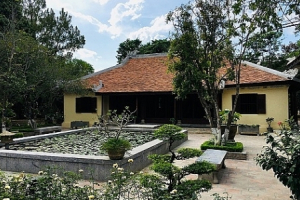 Chiêm ngưỡng vẻ đẹp cổ kính nhà vườn xứ Huế