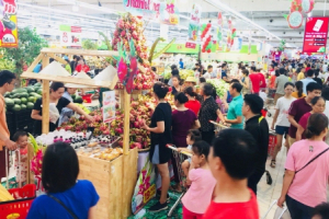 Màn ‘thổi lửa’ của Vincom vào thị trường bán lẻ
