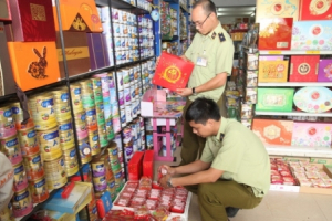 Kiểm tra nguồn gốc, chất lượng nhiều mặt hàng dịp Tết Trung thu
