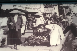 Triển lãm “Gánh hàng rong và những tiếng rao trên đường phố Hà Nội”
