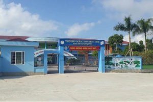 Thị xã Kỳ Anh – Hà Tĩnh: Tuổi thơ bị nhồi nhét trên xe đưa đón của hệ thống trường Hoa Sen